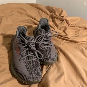 Yeezy 350 boost beluga v2